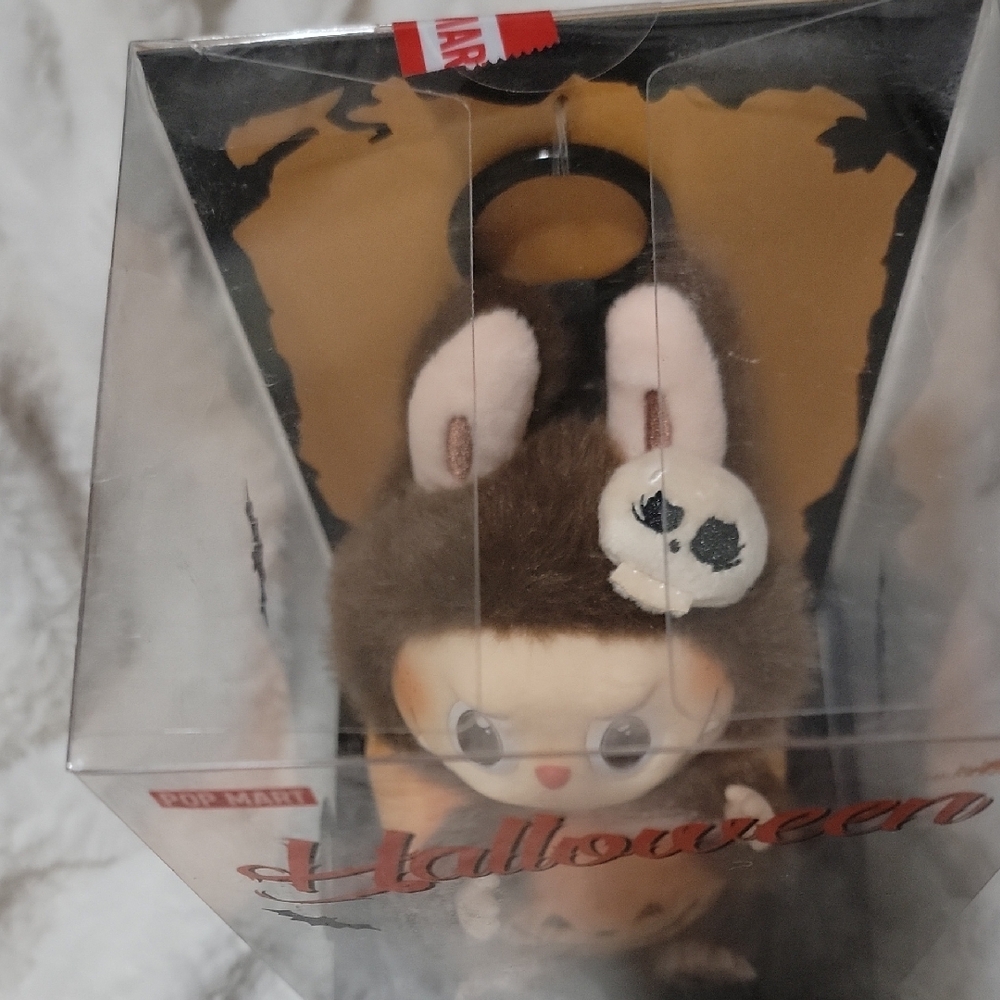 Labubu Pop Mart Adorable Pumpkin Plushy Keychain - Picture 5 of 5